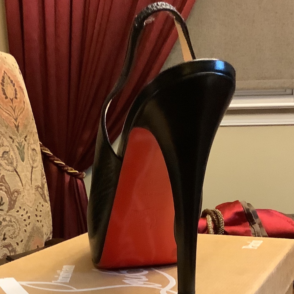 Christian Louboutin, size 10, Black